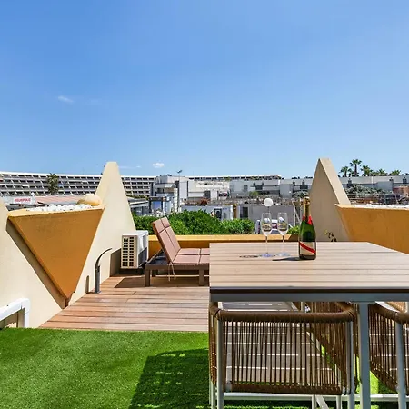 Mayhem Premium With Terrace Heliopolis E * אגדה