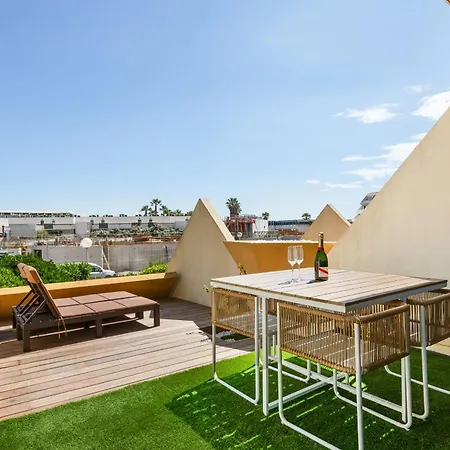 Mayhem Premium With Terrace Heliopolis E בית נופש אגדה